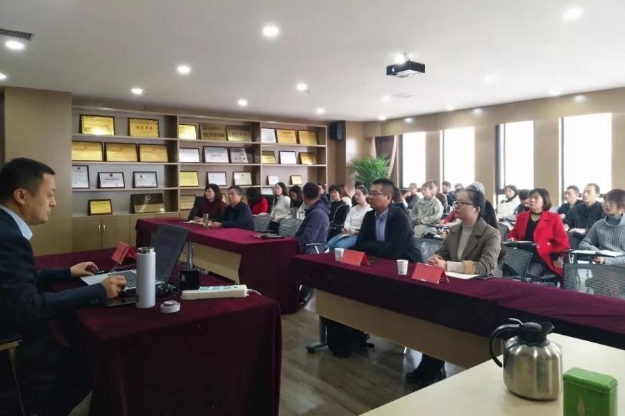 学无止境|乐鱼web版登录入口-乐鱼online(中国)
举办法律知识专题培训